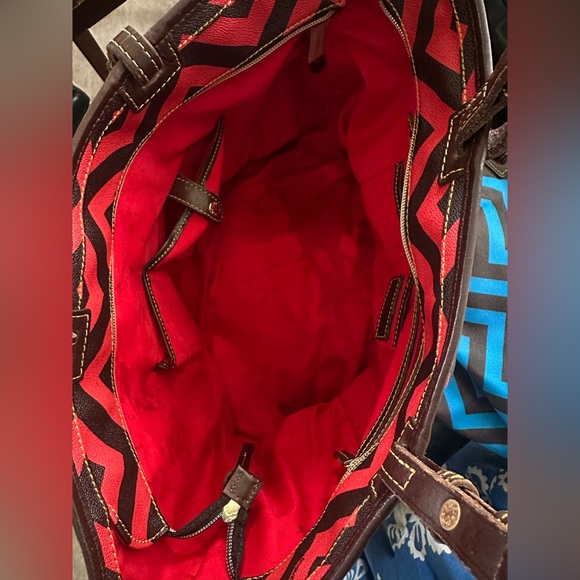 Dooney and Bourke Chevron Bag in Red and Brown - Picture 3 of 5